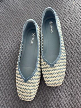 ViVI Blue & Cream Woven Slip-On Ballet Flats